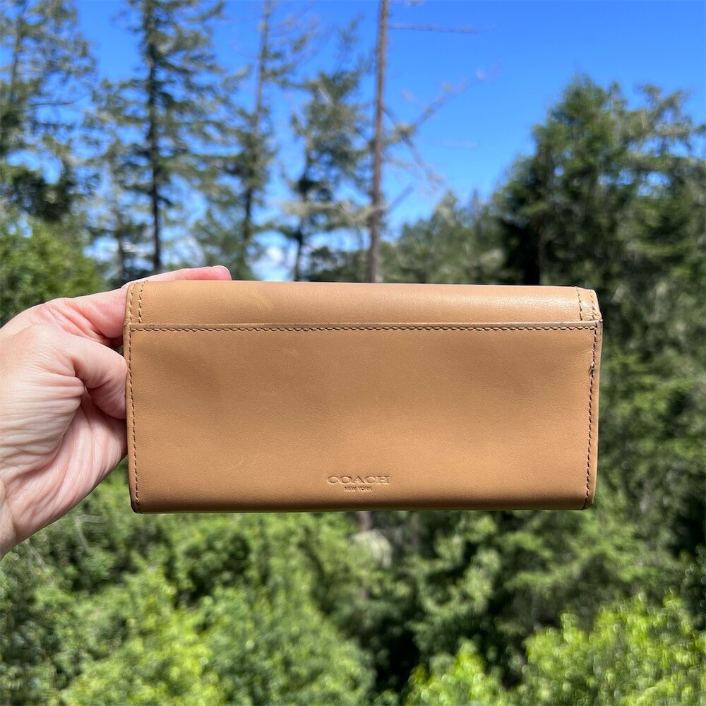 VINTAGE COACH Smooth Leather Turn-Lock Wallet Tan w Gold Hardware - Picture 2 of 13